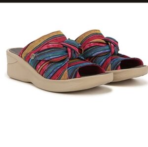 BZees Smile Wedge Slip On Sandal. Ladies Size 8.5